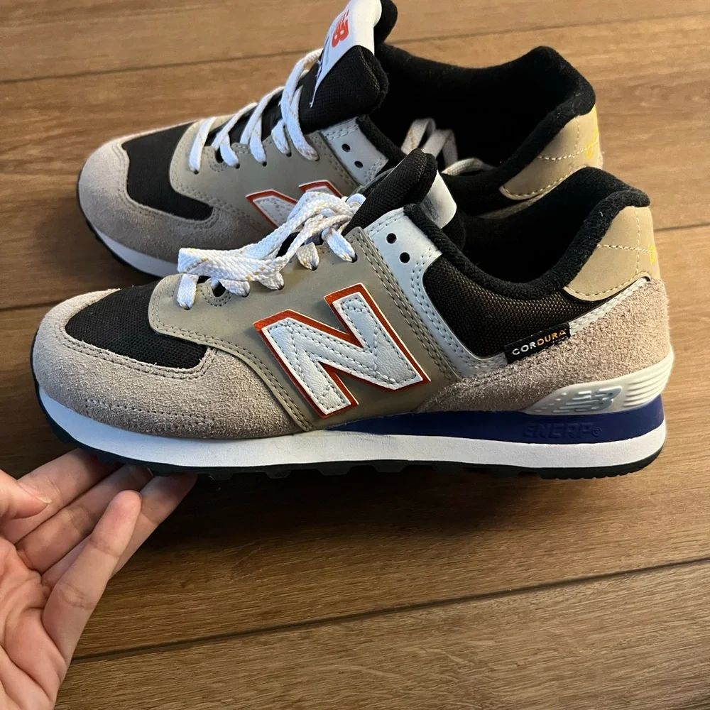 New balance 574 - never worn size 6 us mens. - Picture 3 of 4